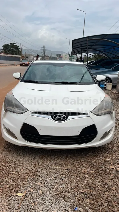 2012 Hyundai veloster 1.6L Clean and Neat