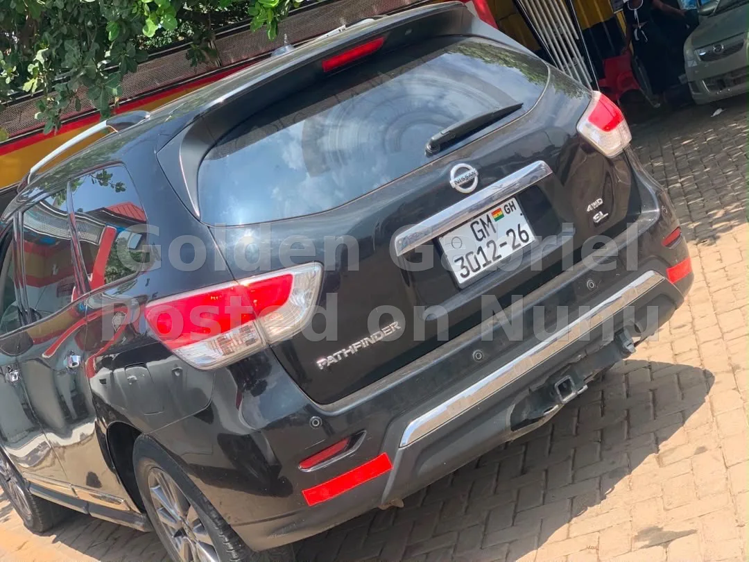 2014 Nissan Pathfinder Cleared recently AC chilling