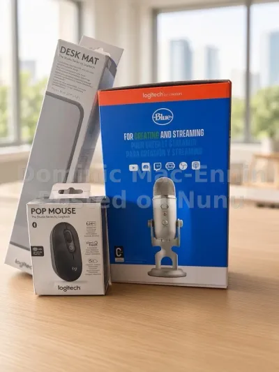 Logitech Blue Yeti USB Studio Microphone Creator Bundle