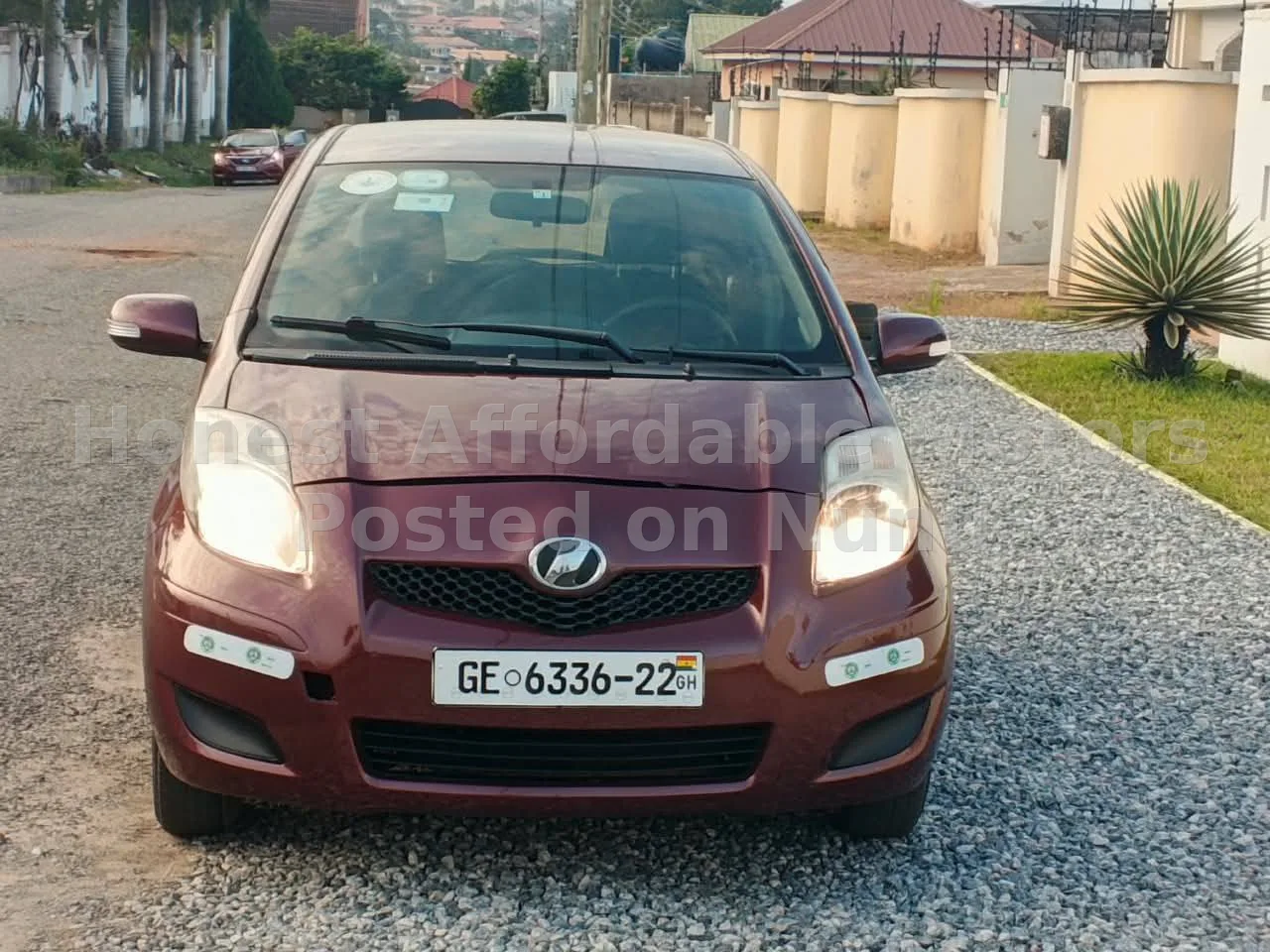 Toyota vitz 3 plugs , automatic, good condition