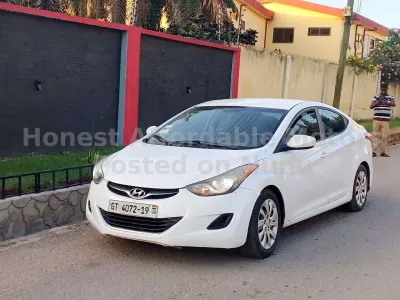 Hyundai Elantra 2013 model, basic edition