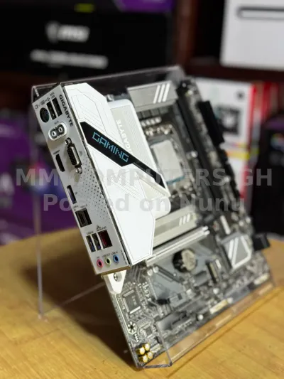 Core I5 1400f + Gigabytes z760M Gaming Wifi