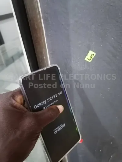Samsung Galaxy S21fe (UK Used)