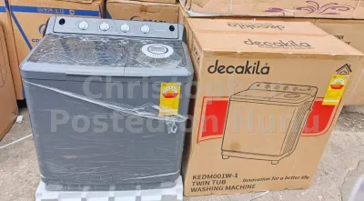 Presenting the Decakila 13kg twin tub washing machine.