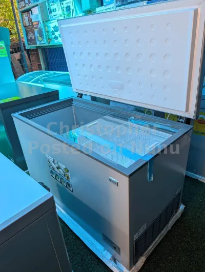 Pearl 4600 chest freezer  *380L*