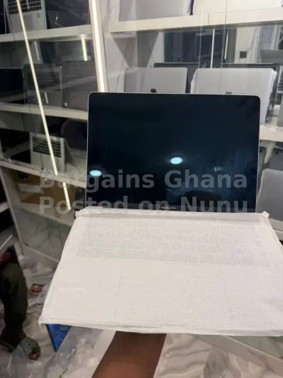 Apple MacBook Pro 2019 8GB Intel core i5 SSD 256GB