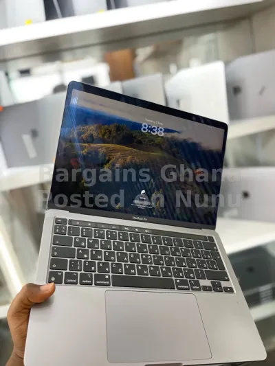 Apple MacBook Pro 2020 8GB Intel core i5 SSD 256GB