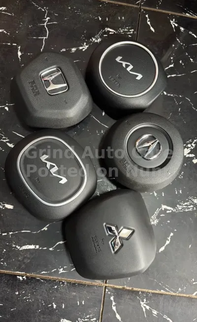 Quality Affordable Steer Airbag & its covers available for a cool deal