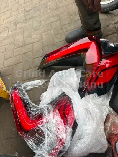 Honda CrV Taillights & Headlights available
