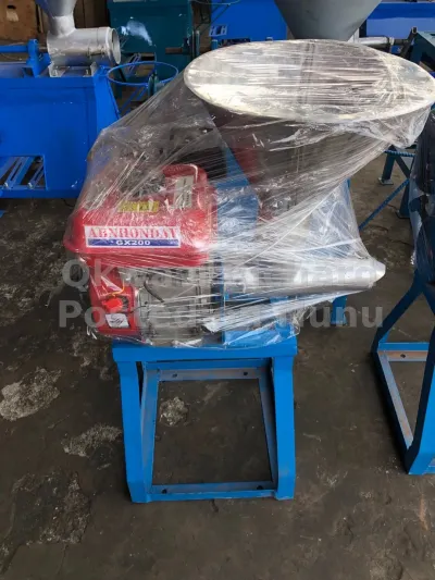 FuFu machine with petrol engine