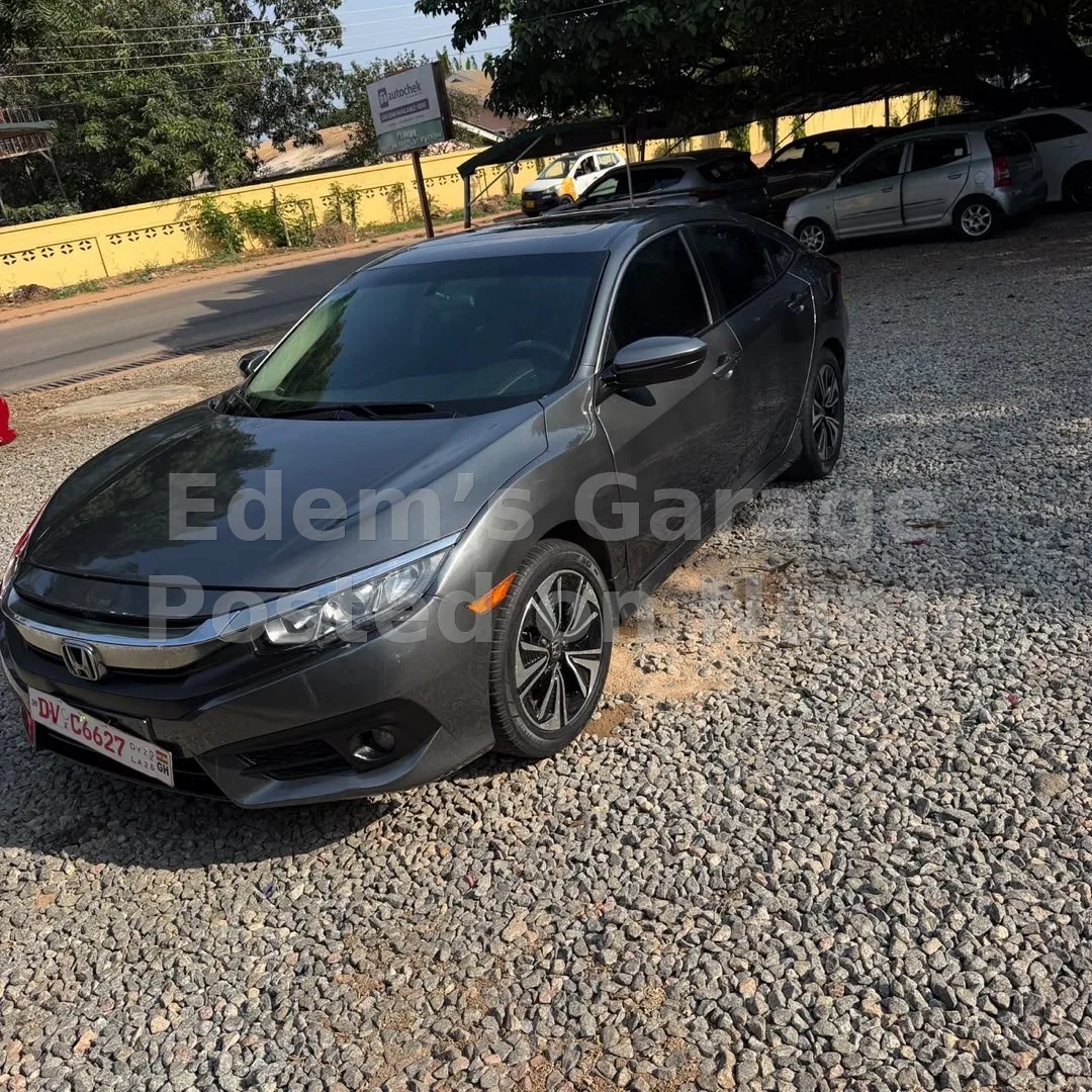 2016 Honda CivicEngine untouchedAccident freeChilling A/CFull option S