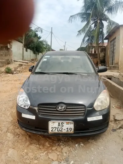 Hyundai accent 2010 model, no fault and in perfect condition,AC works.