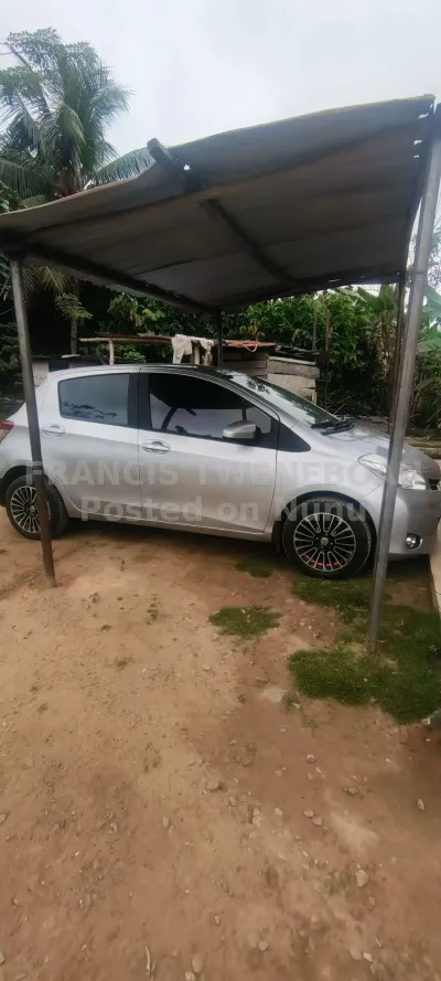 Toyota vitz 2014model