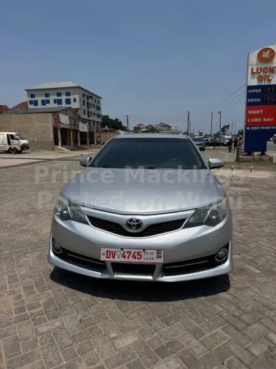 2014 Toyota Camry SESunroof