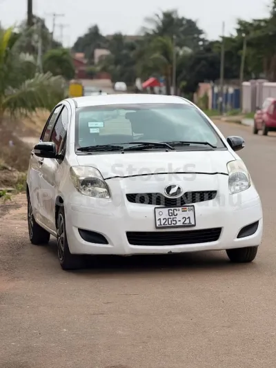 2010 TOYOTA VITZ AUTOMATIC