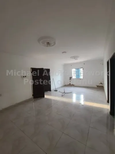 3BEDROOM APARTMENT FOR RENT