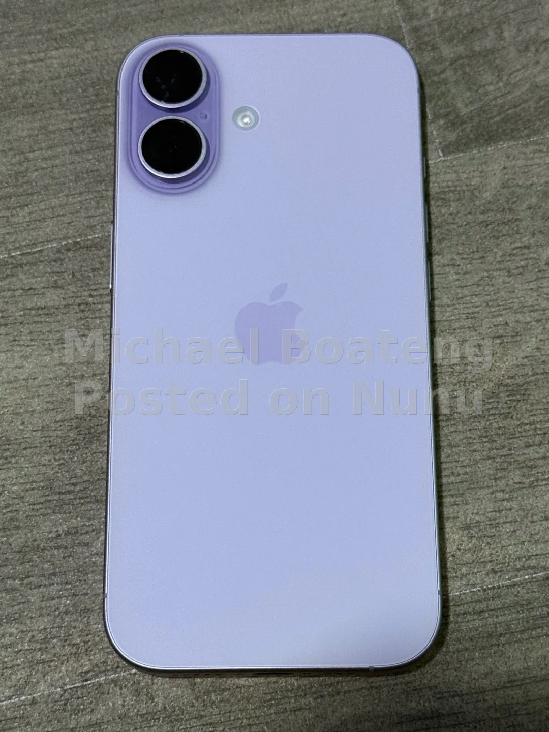 iPhone 17