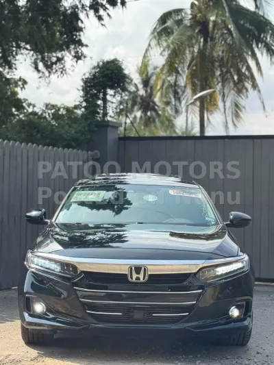 2022 Accord Touring 2.0 engine Head Up DisplayWireless charging spot L