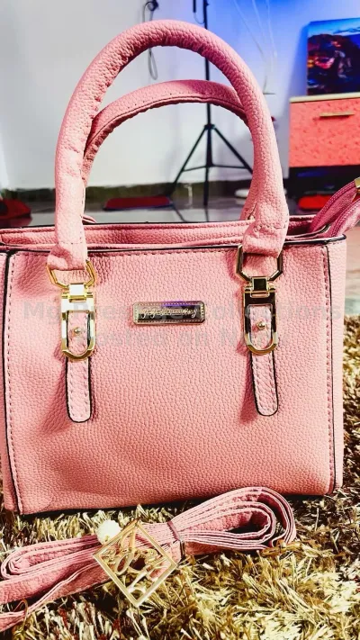Stylish Pink Women’s Handbag with Detachable Strap