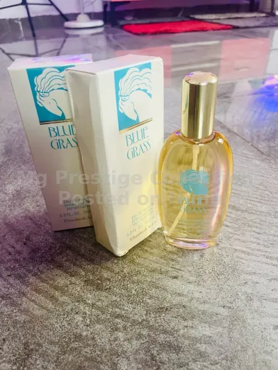 Elizabeth Arden Blue Grass Eau De Parfum Spray - 100ml
