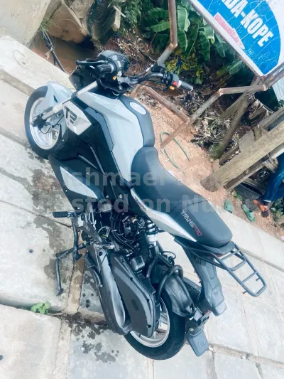 SYM SCOOTER