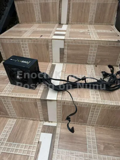 Corsair AX 850 watts modular PSU