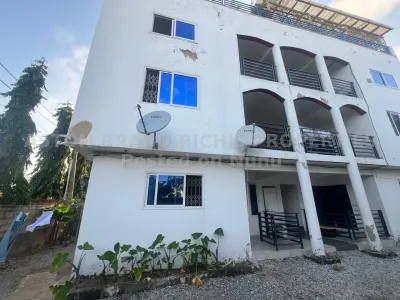3 bedroom apartments for rent at Tseaddo