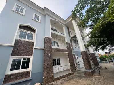 3bedroom apartment for rent at Tseaddo .Air conditioner 2 bathroom and