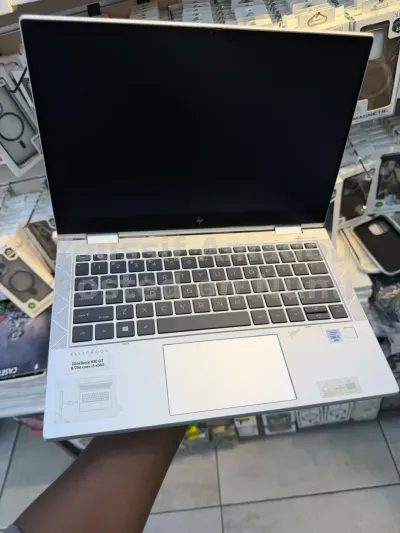 laptop hp 10th gen core i5 256/8ram  elitebook touch screen 360