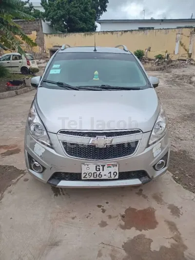 2012 model Chevrolet spark very neat and strong inside out