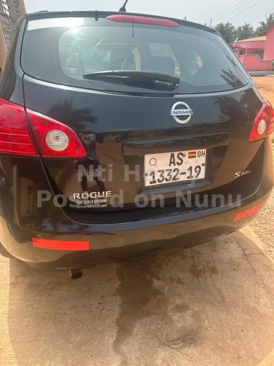 Nissan rogue