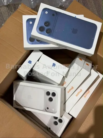 iPhone 17 prom max physical e sim 256 blue 16,000 ghc