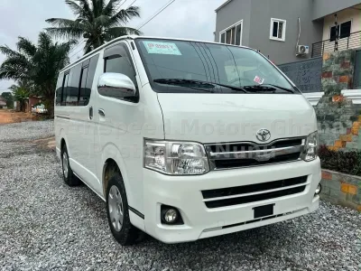2013 Toyota Hiece superGL