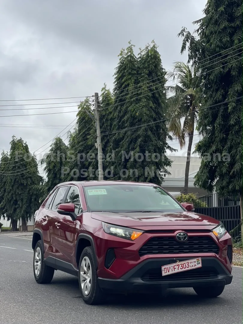 2022 Toyota RAV4 LE AWD