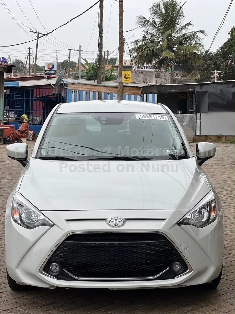 2016 Toyota Yaris (iA )