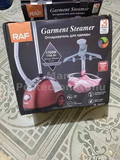 Garment steam iron