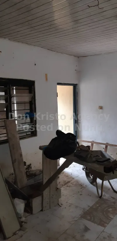 1 room selfcontain