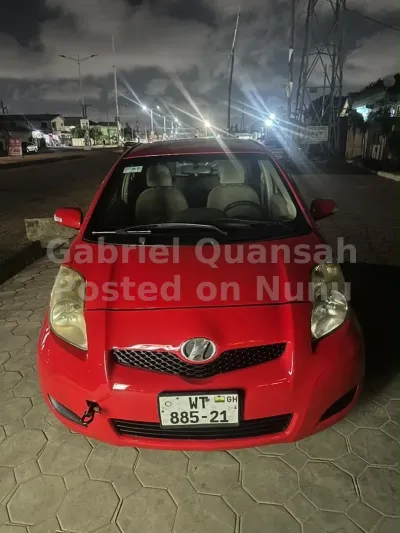 Toyota vitz 2010 model