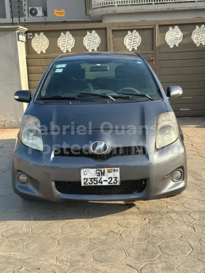 Toyota vitz Rs sports
