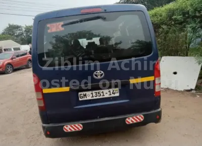 TOYOTA HIACE FOR SALE, ACCIDENT FREE, SOLID ENGINE, VERY NEAT INTERIOR