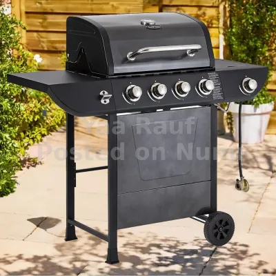 UniFlame 4 Burner Propane Gas BBQ With Side Burner