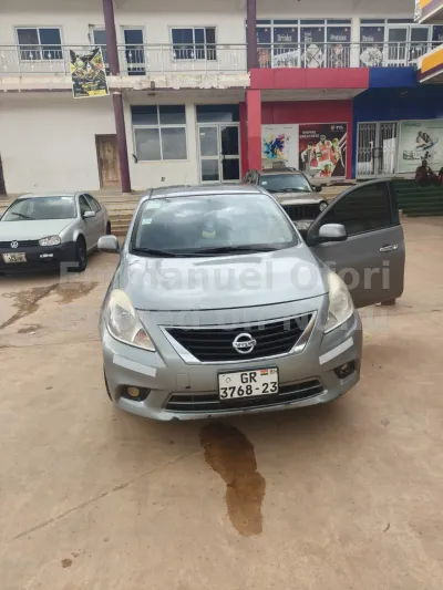 Nissan Versa