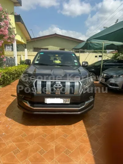 2017 Prado seven seater