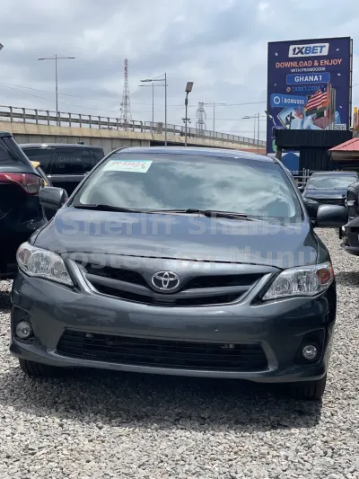 2013 Toyota Corolla LE ! Fully Loaded
