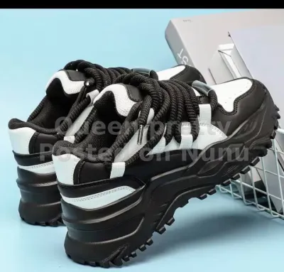 Men’s Lightweight Casual Sneakers